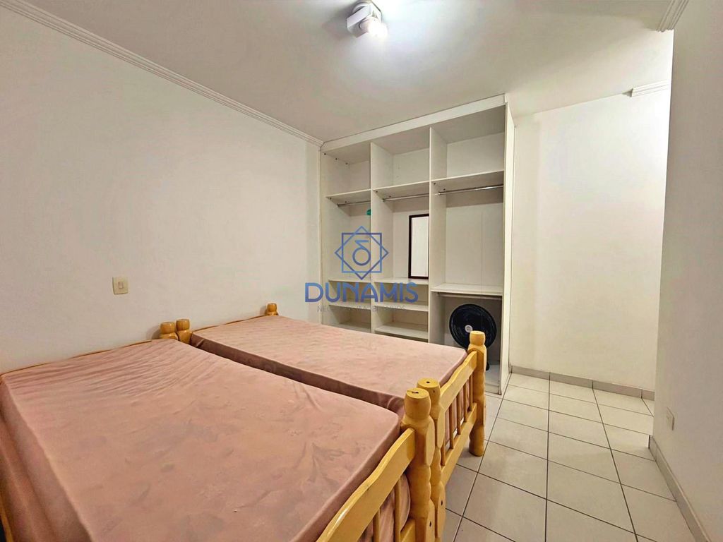 *** Apartamento conservado com sacada e vista para o mar da Praia das Astúrias** em Jardim Astúrias, Guarujá — foto 14