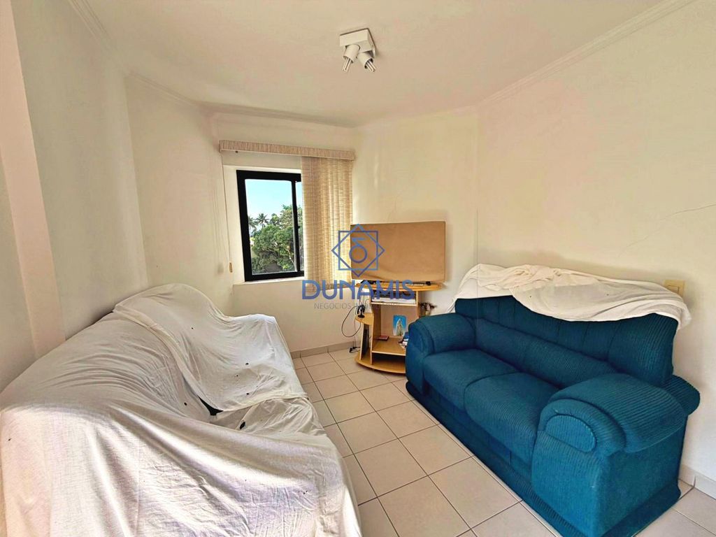 *** Apartamento conservado com sacada e vista para o mar da Praia das Astúrias** em Jardim Astúrias, Guarujá — foto 2