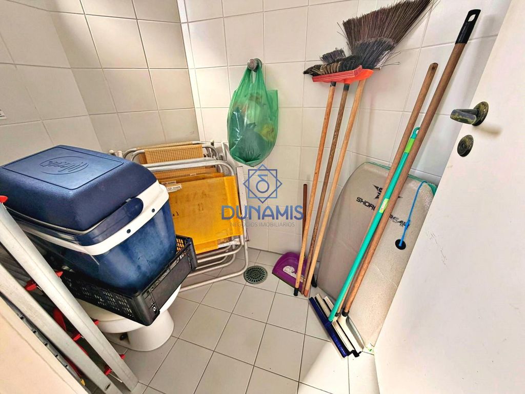 *** Apartamento conservado com sacada e vista para o mar da Praia das Astúrias** em Jardim Astúrias, Guarujá — foto 20