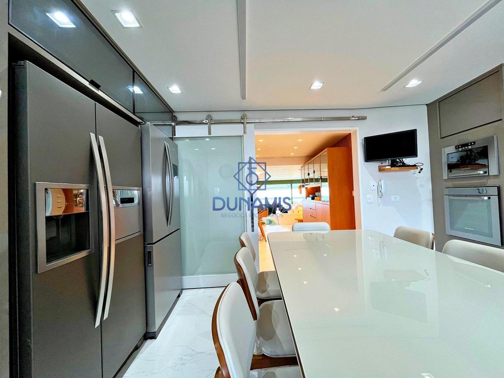 *** MAGNÍFICO APARTAMENTO À VENDA NA PRAIA DAS PITANGUEIRAS -  MORRO DO MALUF em Morro do Maluf, Guarujá — foto 27