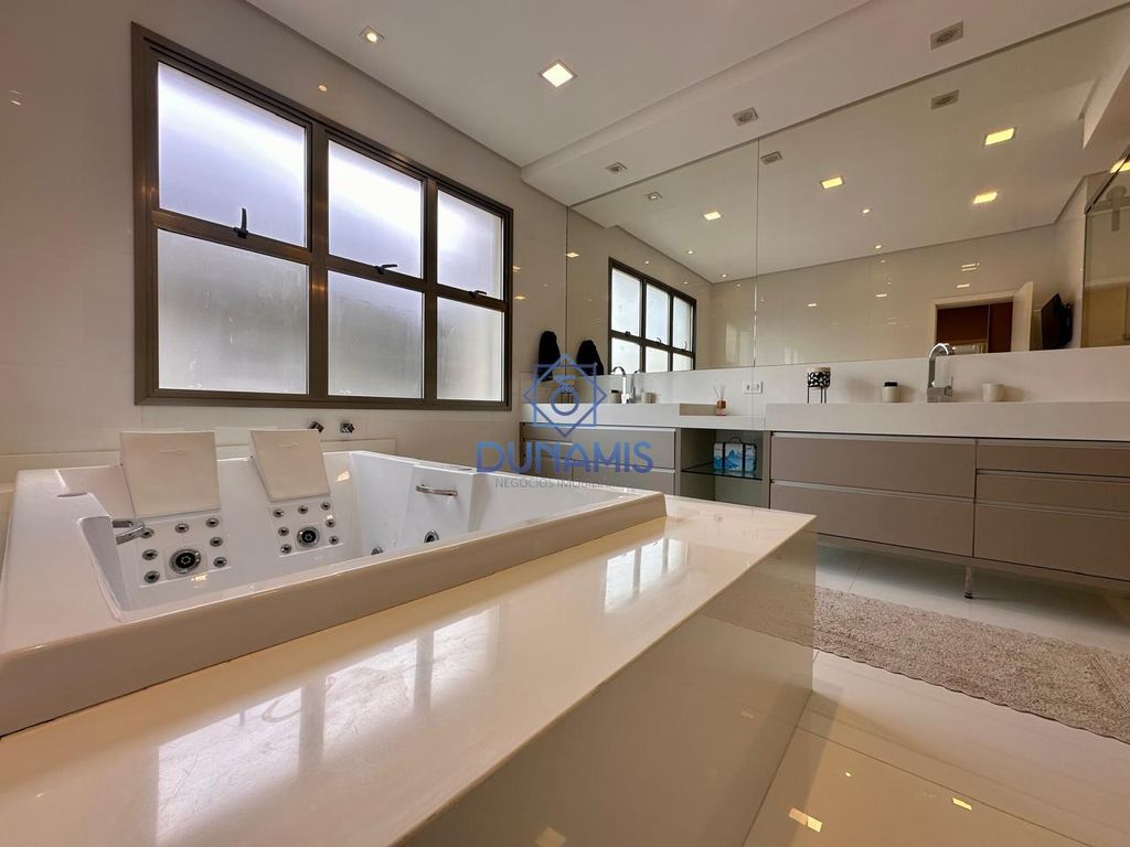 Belíssima Casa à venda no Guarujá - Condomínio Jardim Acapulco. em Jardim Acapulco, Guarujá — foto 48