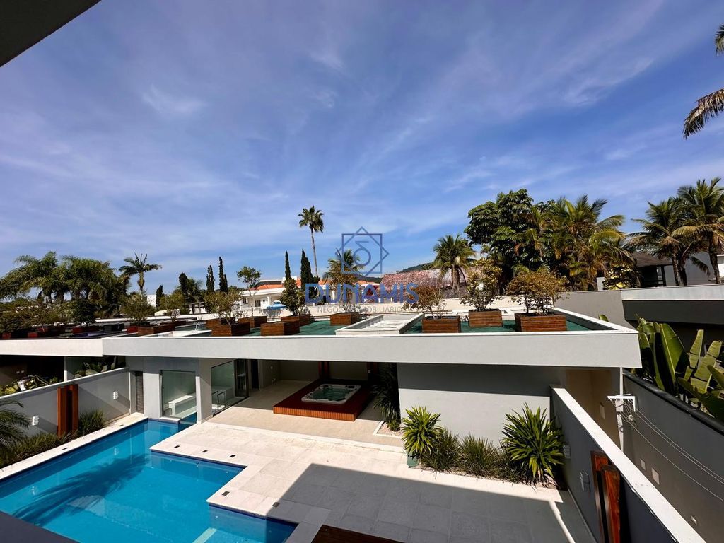 Belíssima Casa à venda no Guarujá - Condomínio Jardim Acapulco. em Jardim Acapulco, Guarujá — foto 67