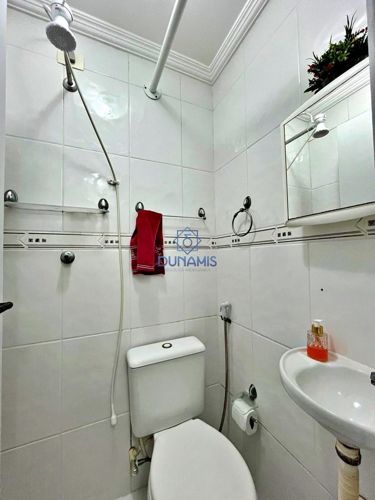 OPORTUNIDADE - Apartamento à venda na praia do Tombo, Guarujá - SP em Jardim Astúrias, Guarujá — foto 21