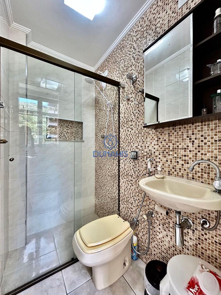 **APARTAMENTO REFORMADO Á VENDA NA PRAIA DAS PITANGUEIRAS COM VAGA DE GARAGEM** em Pitangueiras, Guarujá — foto 31