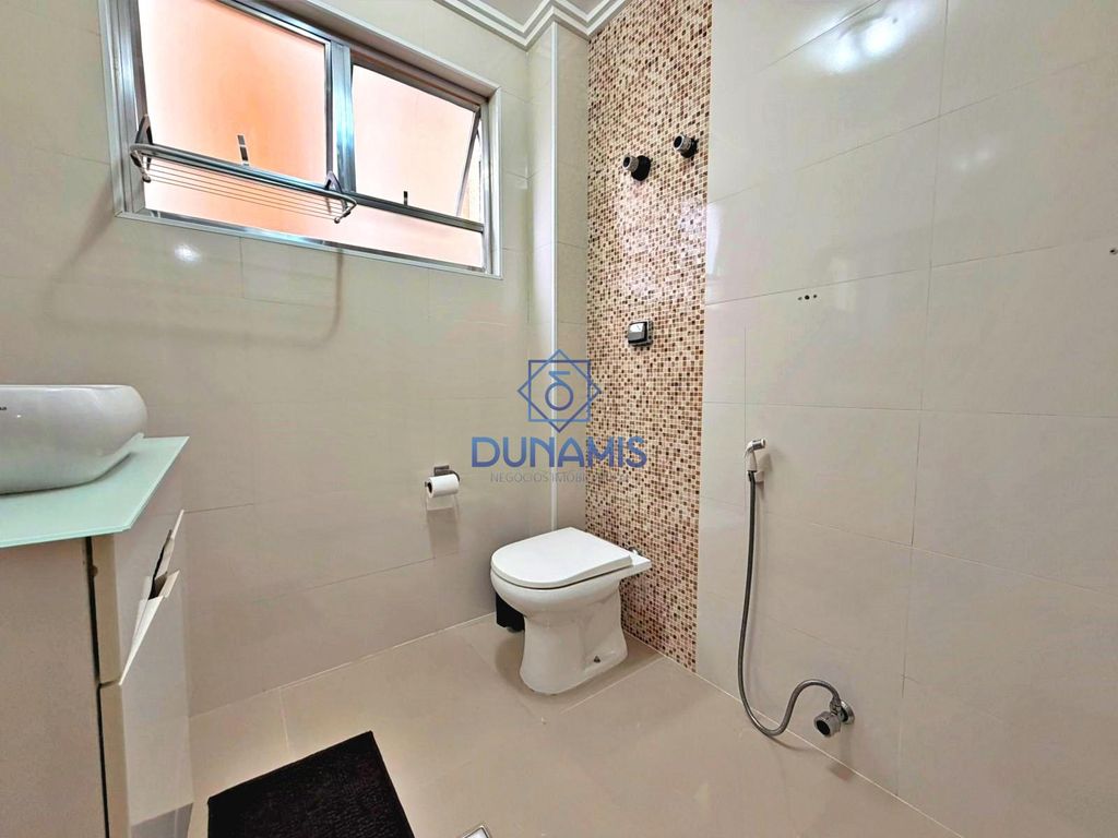 APARTAMENTO TOTALMENTE REFORMADO NA PRAIA DAS ASTÚRIAS - COM 01 VAGA DE GARAGEM em Jardim Astúrias, Guarujá — foto 12