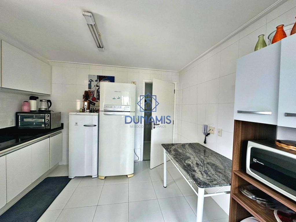 MAGNÍFICO APARTAMENTO À VENDA NA PRAIA DAS PITANGUEIRAS em Pitangueiras, Guarujá — foto 13