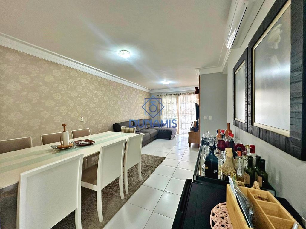 MAGNÍFICO APARTAMENTO À VENDA NA PRAIA DAS PITANGUEIRAS em Pitangueiras, Guarujá — foto 3