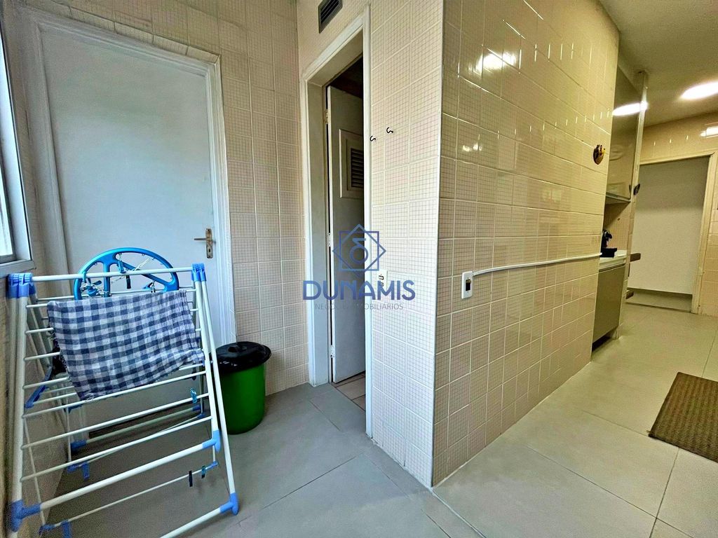 EXCELENTE APARTAMENTO À VENDA NA PRAIA DAS PITANGUEIRAS -  COM LAZER COMPLETO em Pitangueiras, Guarujá — foto 32