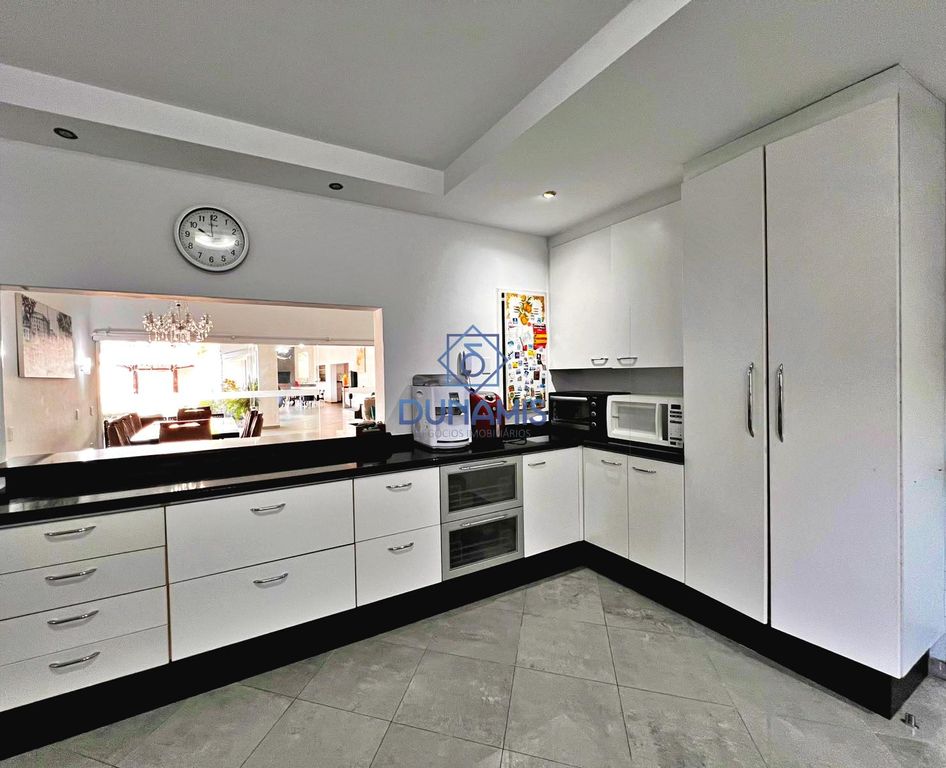 ***EXCELENTE CASA Á VENDA EM CONDOMÍNIO FECHADO - JARDIM ACAPULCO*** em Jardim Acapulco, Guarujá — foto 19