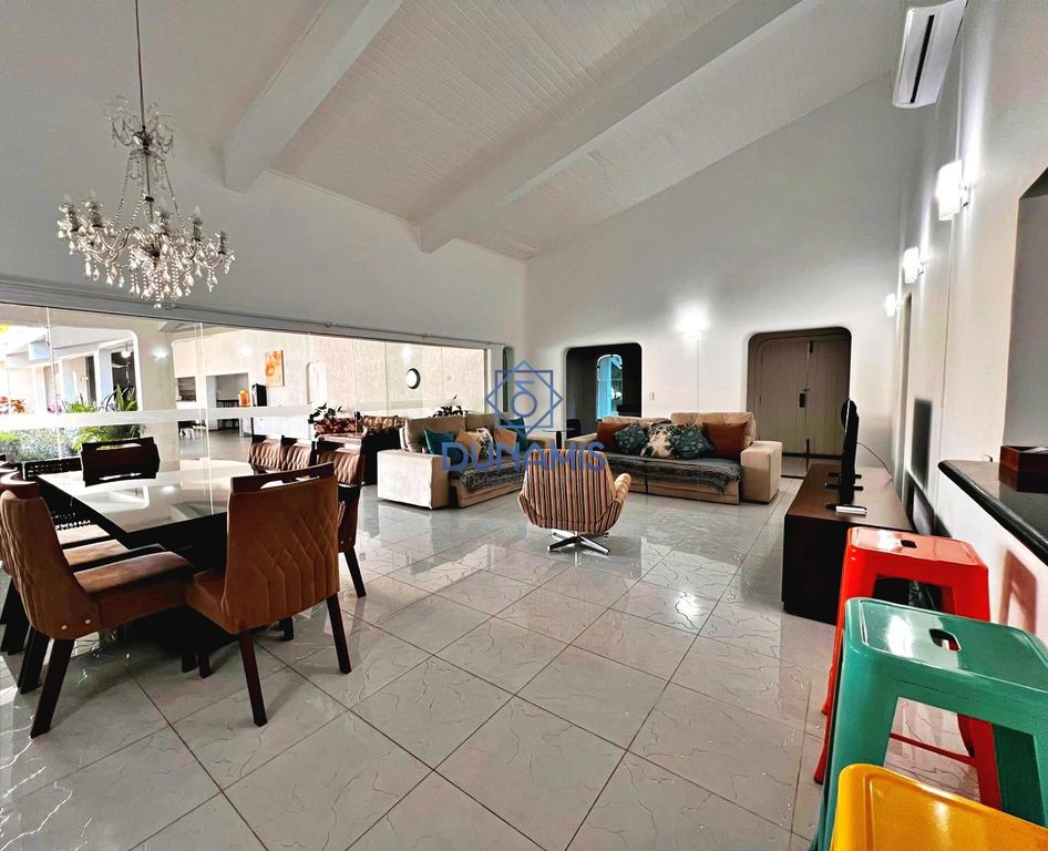 ***EXCELENTE CASA Á VENDA EM CONDOMÍNIO FECHADO - JARDIM ACAPULCO*** em Jardim Acapulco, Guarujá — foto 5