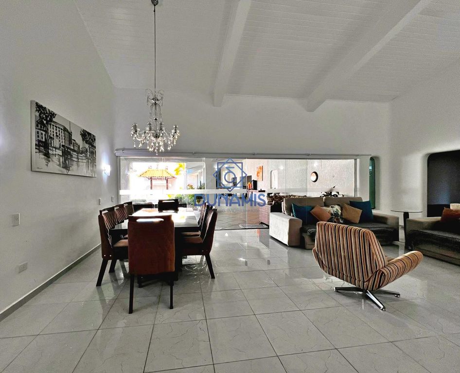 ***EXCELENTE CASA Á VENDA EM CONDOMÍNIO FECHADO - JARDIM ACAPULCO*** em Jardim Acapulco, Guarujá — foto 4