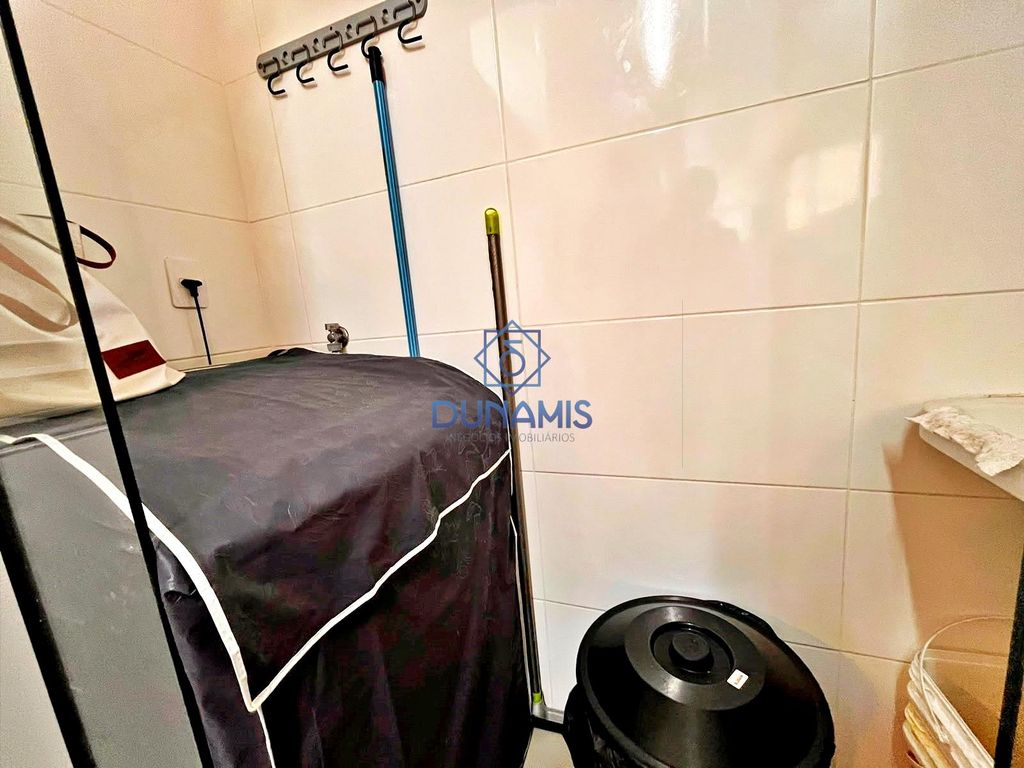 APARTAMENTO NA QUADRA DA PRAIA DE PITANGUEIRAS - REGIÃO CENTRAL - VISTA MAR em Pitangueiras, Guarujá — foto 25