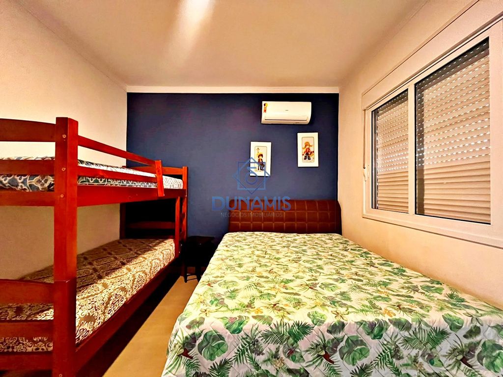 APARTAMENTO NA QUADRA DA PRAIA DE PITANGUEIRAS - REGIÃO CENTRAL - VISTA MAR em Pitangueiras, Guarujá — foto 12