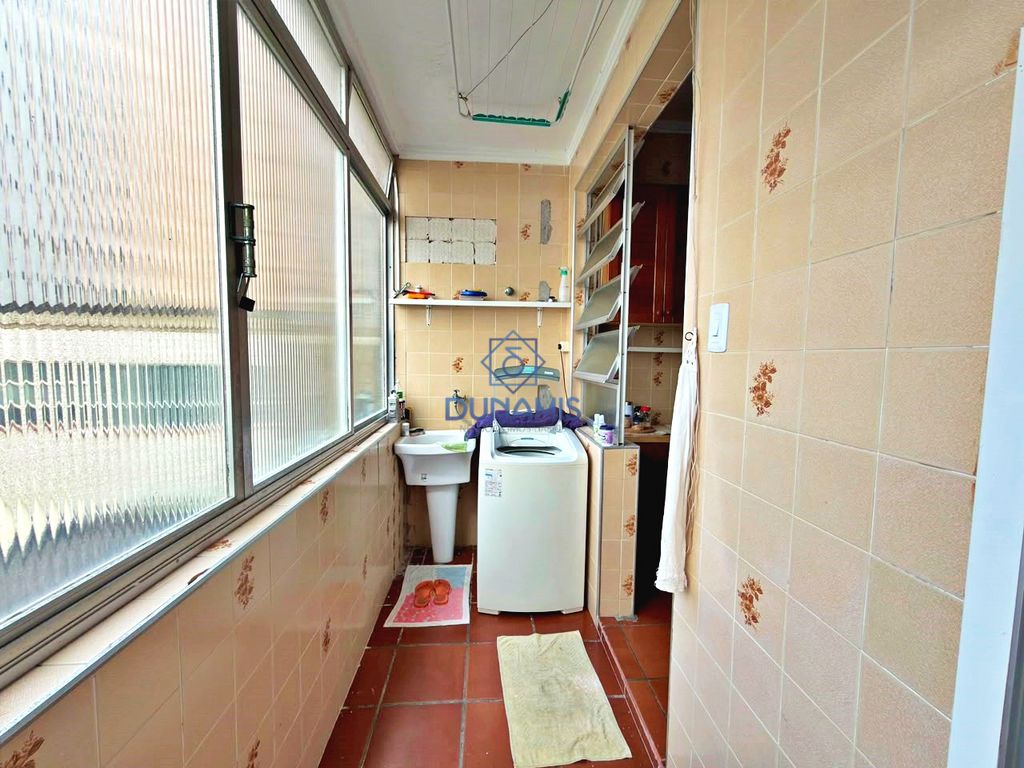 APARTAMENTO CONSERVADO  FRENTE MAR NA REGIÃO DE PITANGUEIRAS em Pitangueiras, Guarujá — foto 35