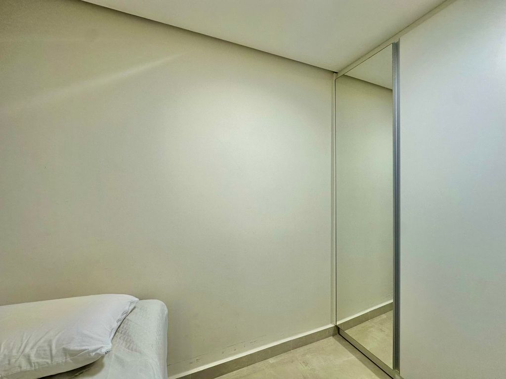 LINDO APARTAMENTO REFORMADO  À VENDA NA PRAIA DAS PITANGUEIRAS em Pitangueiras, Guarujá — foto 61