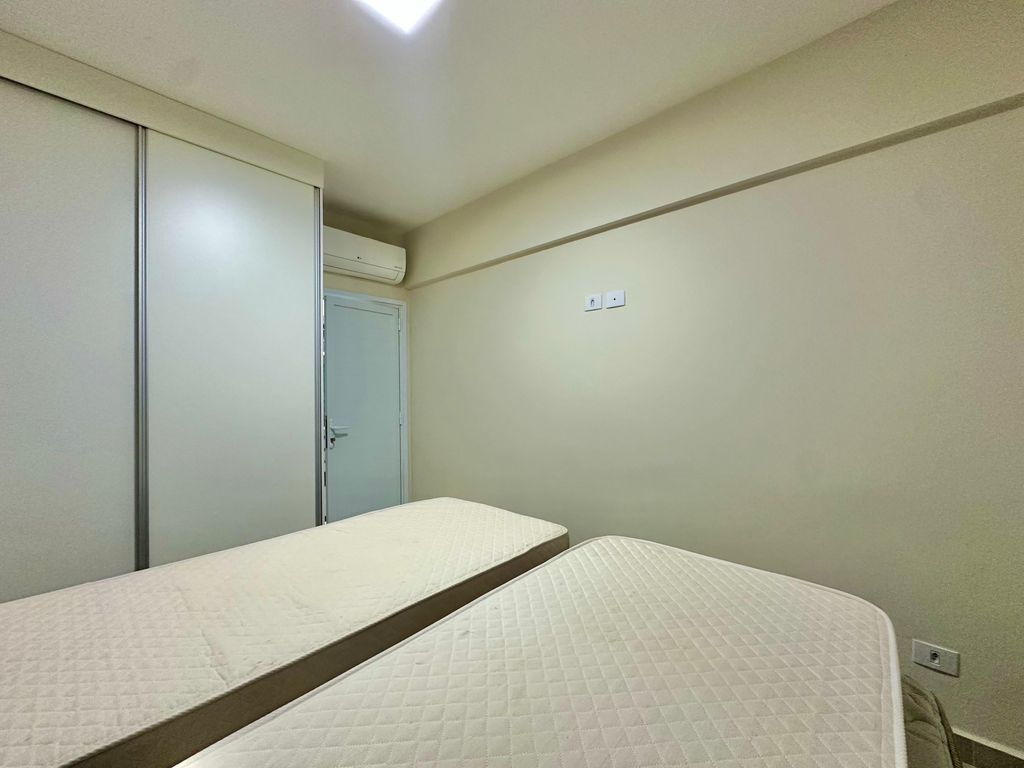 LINDO APARTAMENTO REFORMADO  À VENDA NA PRAIA DAS PITANGUEIRAS em Pitangueiras, Guarujá — foto 42