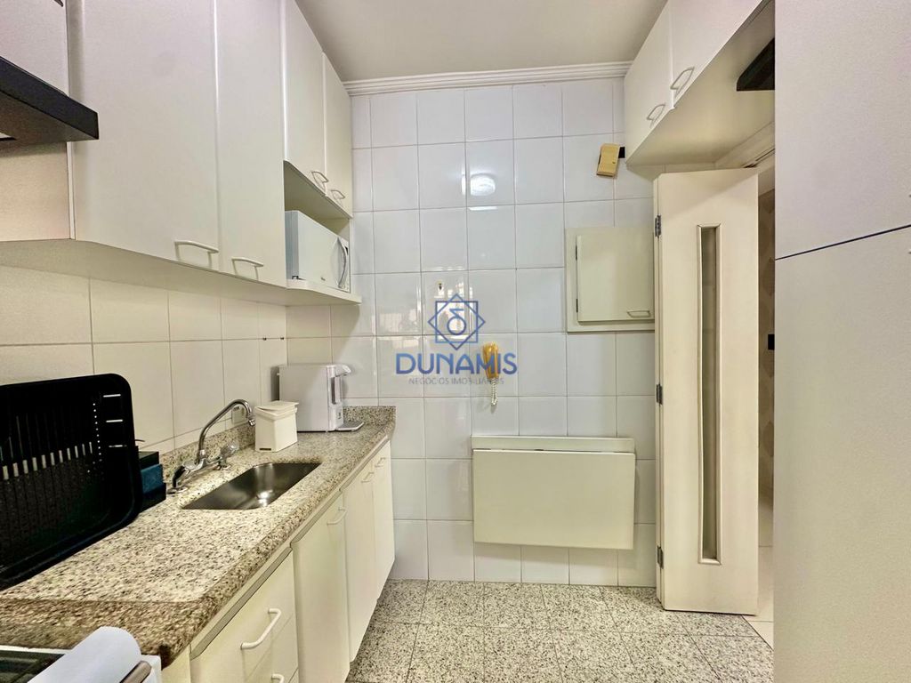 EXCELENTE APARTAMENTO REFORMADO NA QUADRA DA PRAIA  À VENDA NA PRAIA DA ENSEADA em Enseada, Guarujá — foto 11