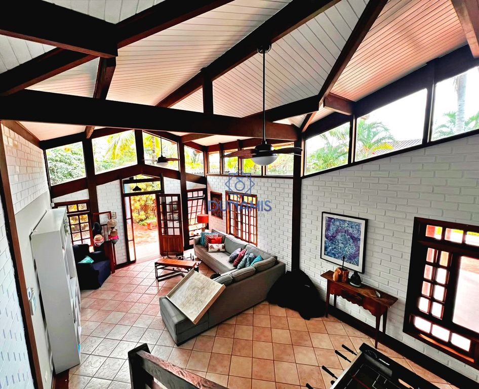 *** CASA ESPETACULAR À UMA QUADRA DA PRAIA DA ENSEADA -  6 SUITES - 650 METROS * em Enseada, Guarujá — foto 53