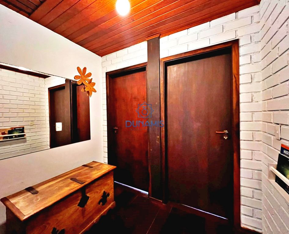 *** CASA ESPETACULAR À UMA QUADRA DA PRAIA DA ENSEADA -  6 SUITES - 650 METROS * em Enseada, Guarujá — foto 56