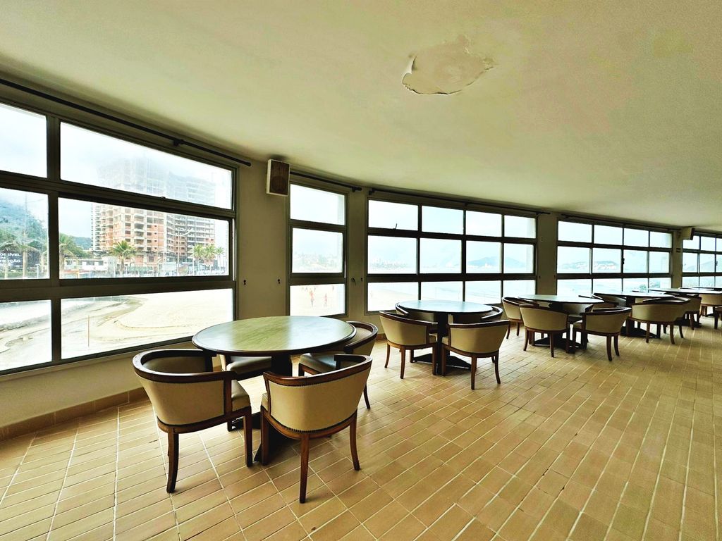 APARTAMENTO À VENDA NA PRAIA DAS PITANGUEIRAS - VISTA MAR - LAZER COMPLETO em Morro do Maluf, Guarujá — foto 49