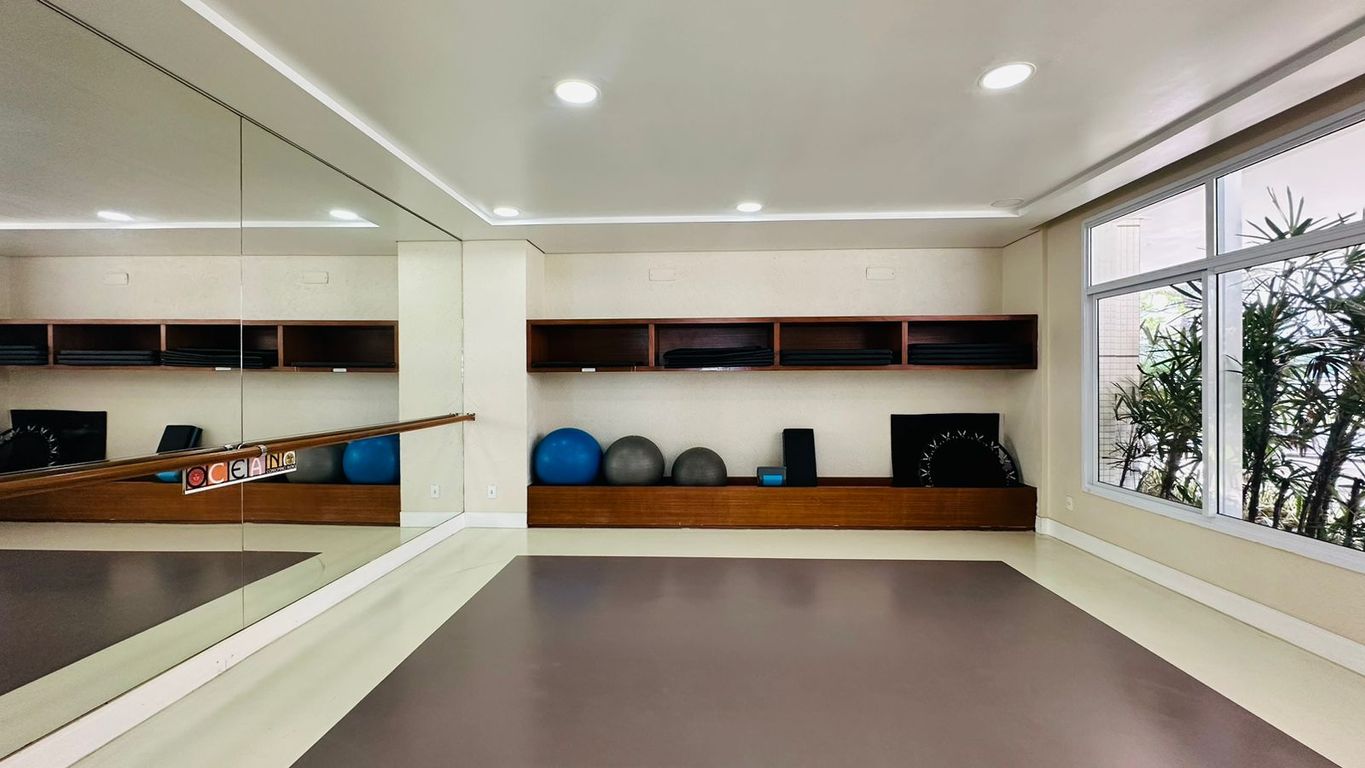 APARTAMENTO ALTO PADRÃO REFORMADO À VENDA NA PRAIA DAS ASTÚRIAS - LAZER COMPLETO em Jardim Astúrias, Guarujá — foto 50