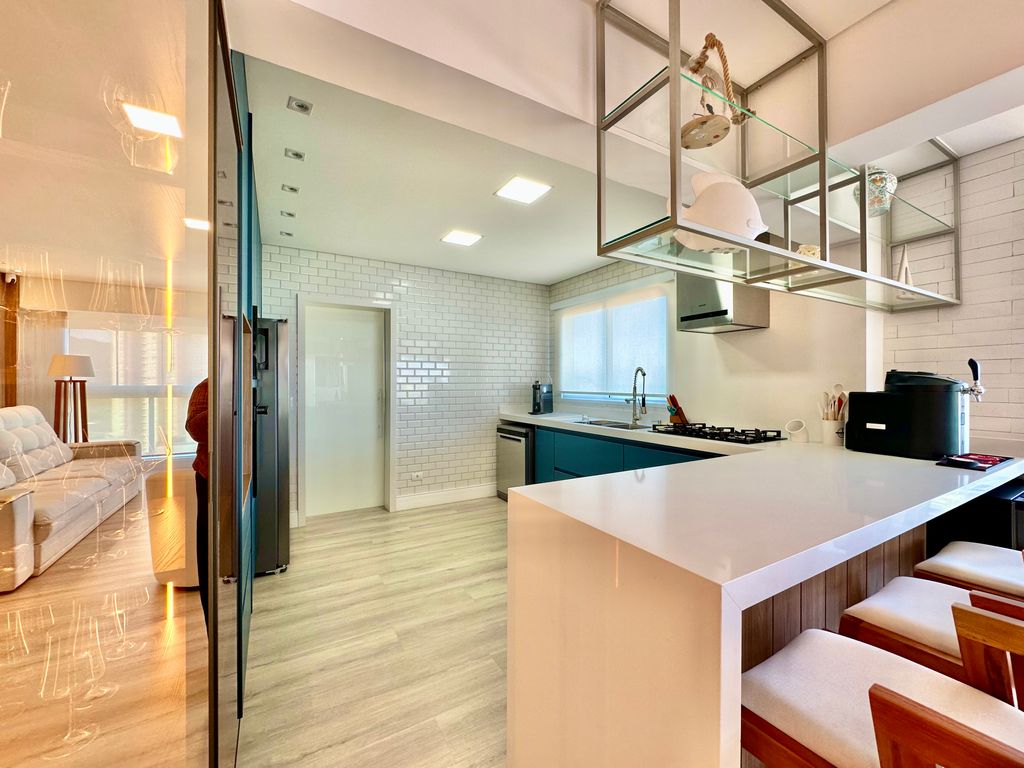 Apartamento Alto Padrão  3 Suítes- Varanda Gourmet-2 Quadras da Praia da Enseada em Enseada, Guarujá — foto 14