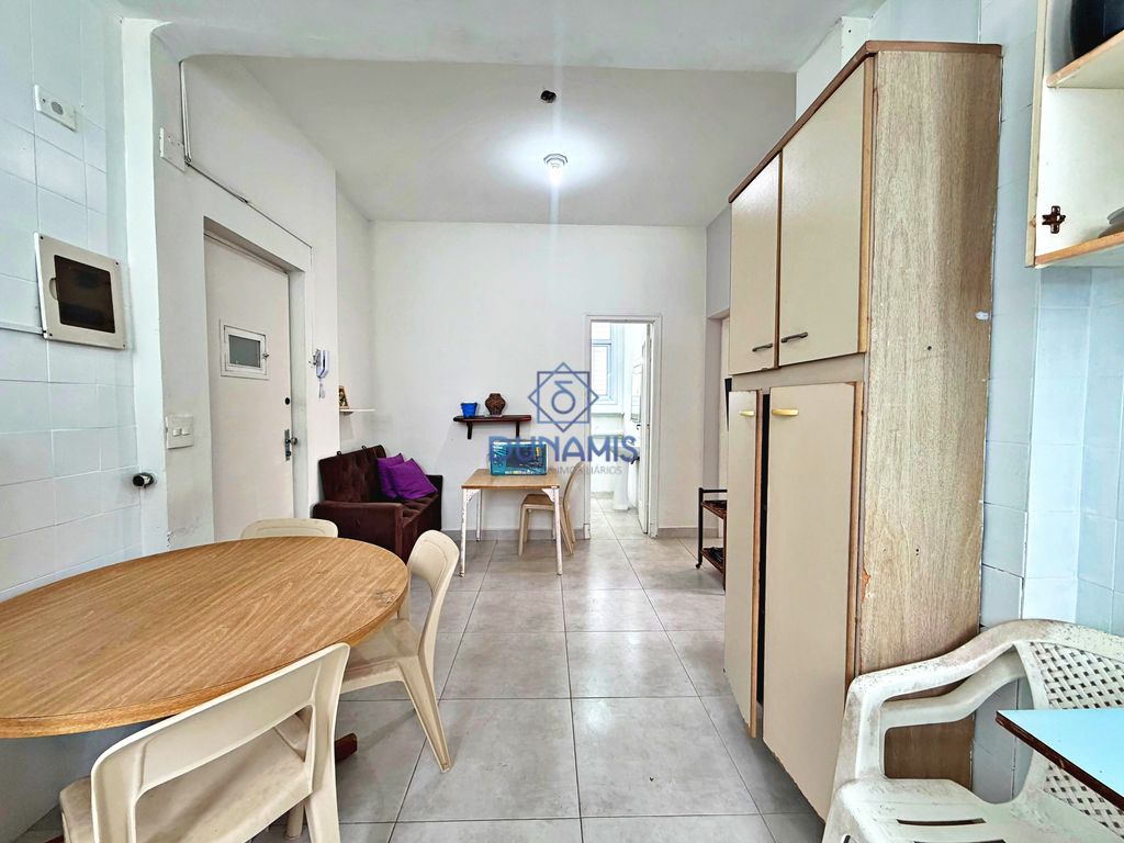 APARTAMENTO NA QUADRA DO MAR NA PRAIA DE PITANGUEIRAS COM 2 DORMITORIOS em Pitangueiras, Guarujá — foto 3