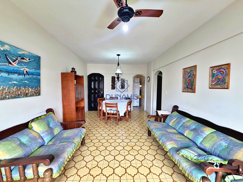 APARTAMENTO A DUAS QUADRAS DA PRAIA DE PITANGUEIRAS COM 2 DORMITÓRIOS E VAGA em Pitangueiras, Guarujá — foto 3