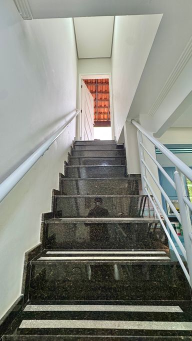 Estava para 3º pavimento