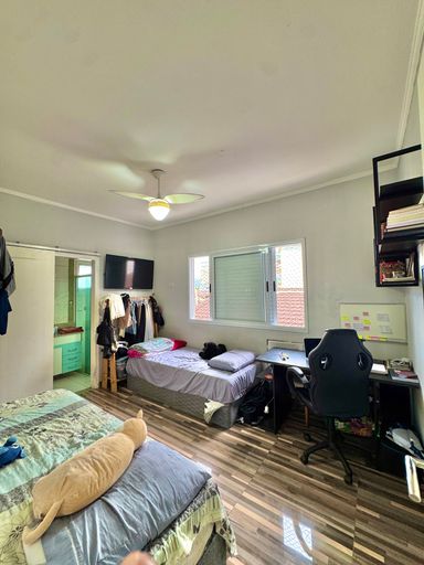 Suite 2