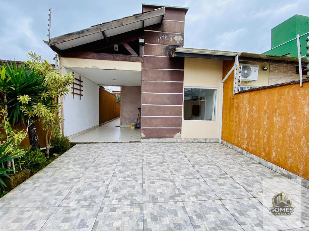 Casa à venda com 3 quartos, 2 banheiros e 2 vagas no Maitinga, Bertioga — foto principal