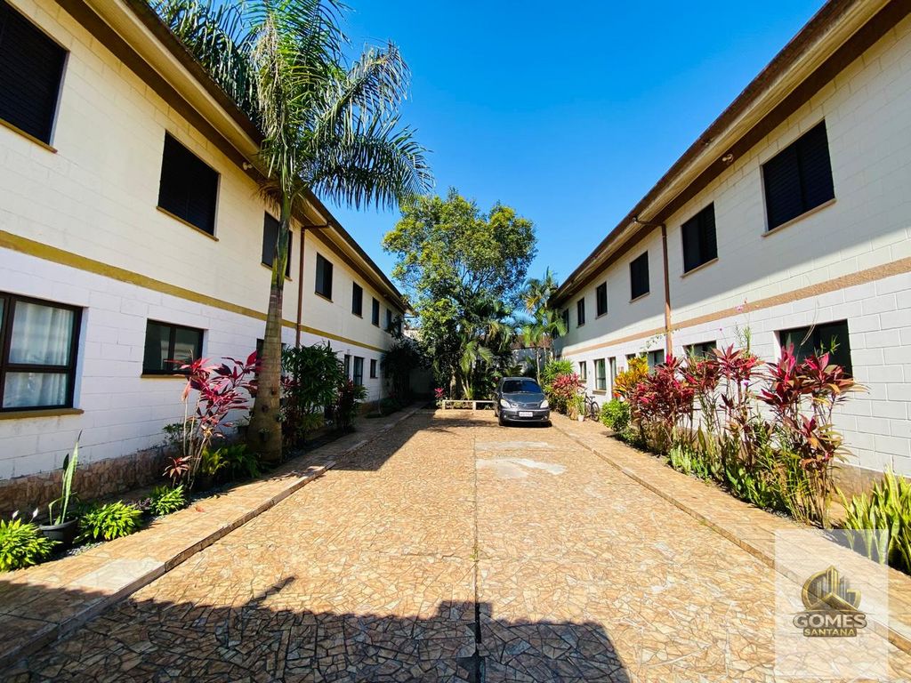 Casa à venda com 2 quartos, 2 banheiros, 1 vaga e 48m² no Centro, Bertioga — foto principal