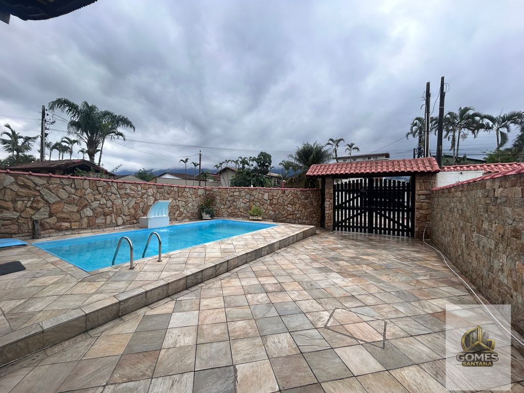 Casa à venda com 3 quartos, 2 banheiros, 5 vagas e 163m² no Maitinga, Bertioga — foto principal