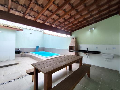 MESA EM MADEIRA