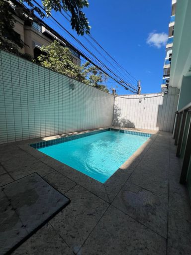 Área de Lazer 
Piscina