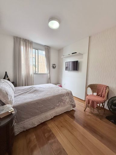 Suite com Closet e Banheira