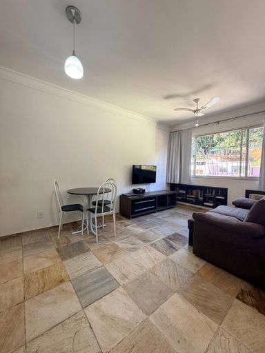 Sala ampla de apartamento a venda no Centro de Vitória