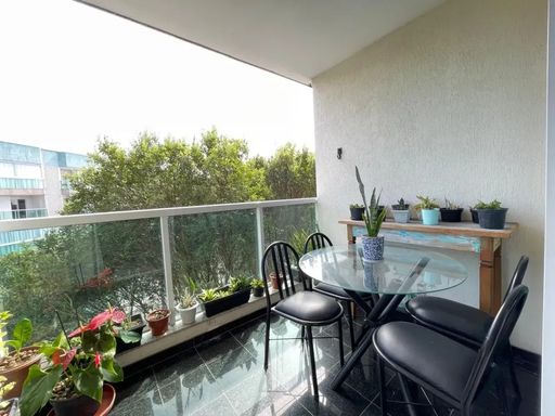 Sala com Varanda