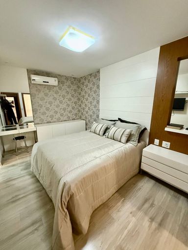 Suíte Master com Varanda Privativa feita um Closet