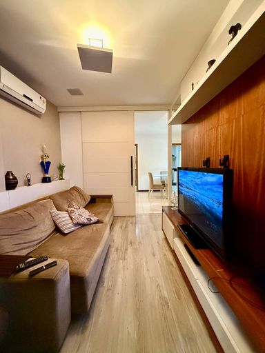 Quarto feito em sala de TV