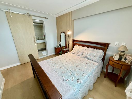 Suíte com Closet de Cobertura Duplex a venda em Jardim da Penha