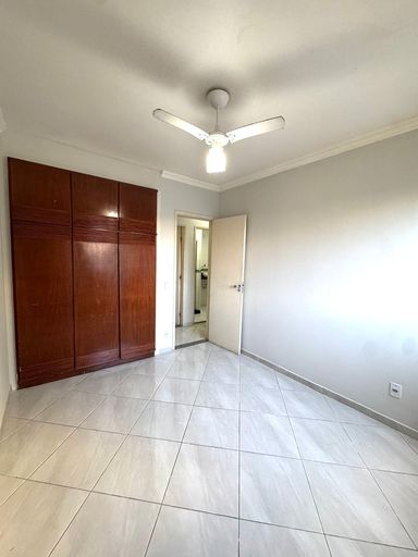 Quarto de Apartamento a venda em Jardim Camburi, Frente Sol da Manhã
