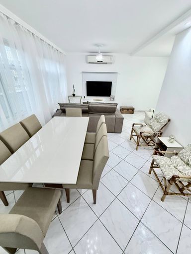 Sala ampla três ambientes