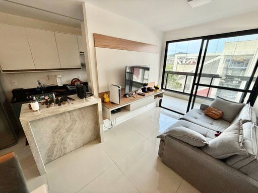 Sala com Cozinha Integrada