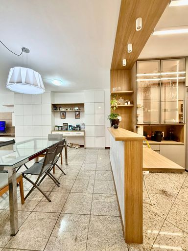 Sala ampla com Varandão e Cozinha Americana