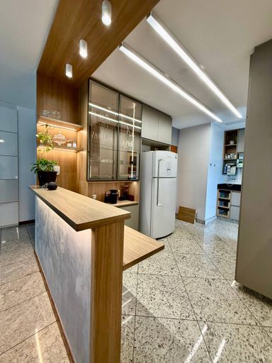 Cozinha americana com marcenaria