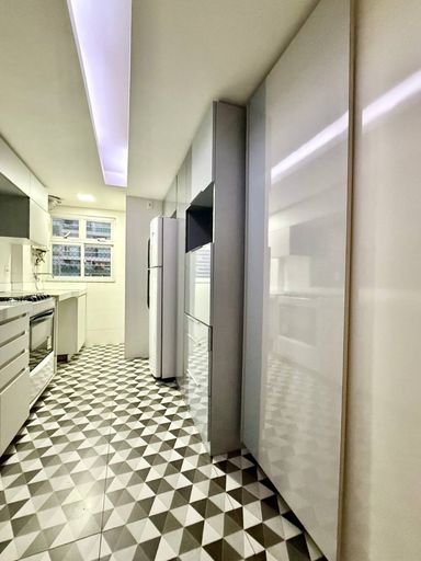 Cozinha com armários