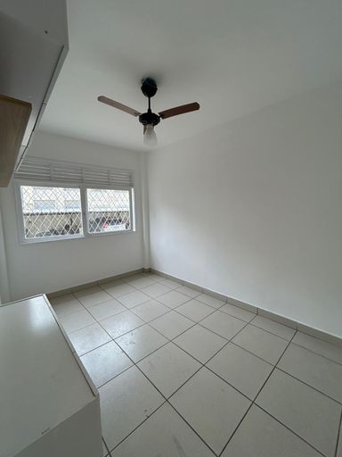 Quarto de apartamento Térreo a venda em Jardim da Penha