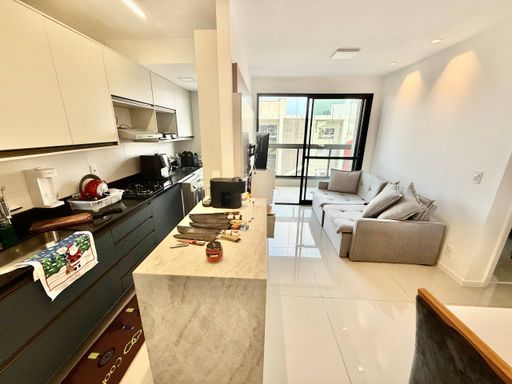 Sala com Cozinha Integrada