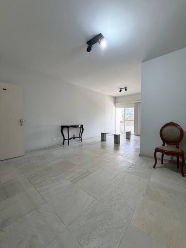 Apartamento a venda no Coração da Praia do Canto, frente, Sol da manhã